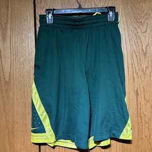 Men’s shorts size medium